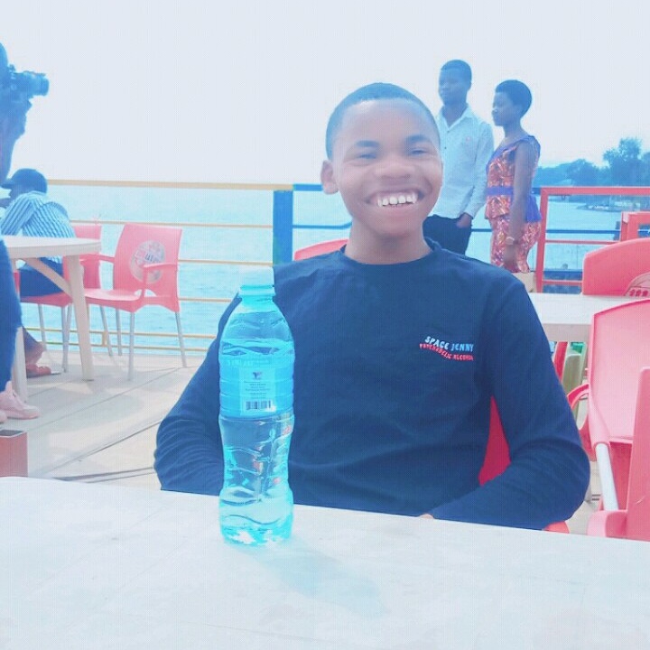 Photo de profil d'Uzima Gerishomo, ingénieur en informatique