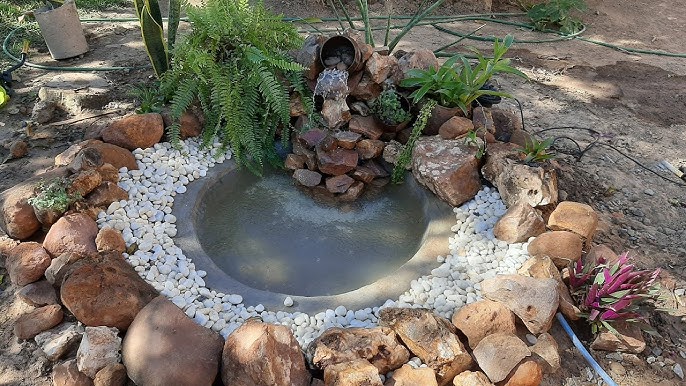 Caminho de pedras em jardim