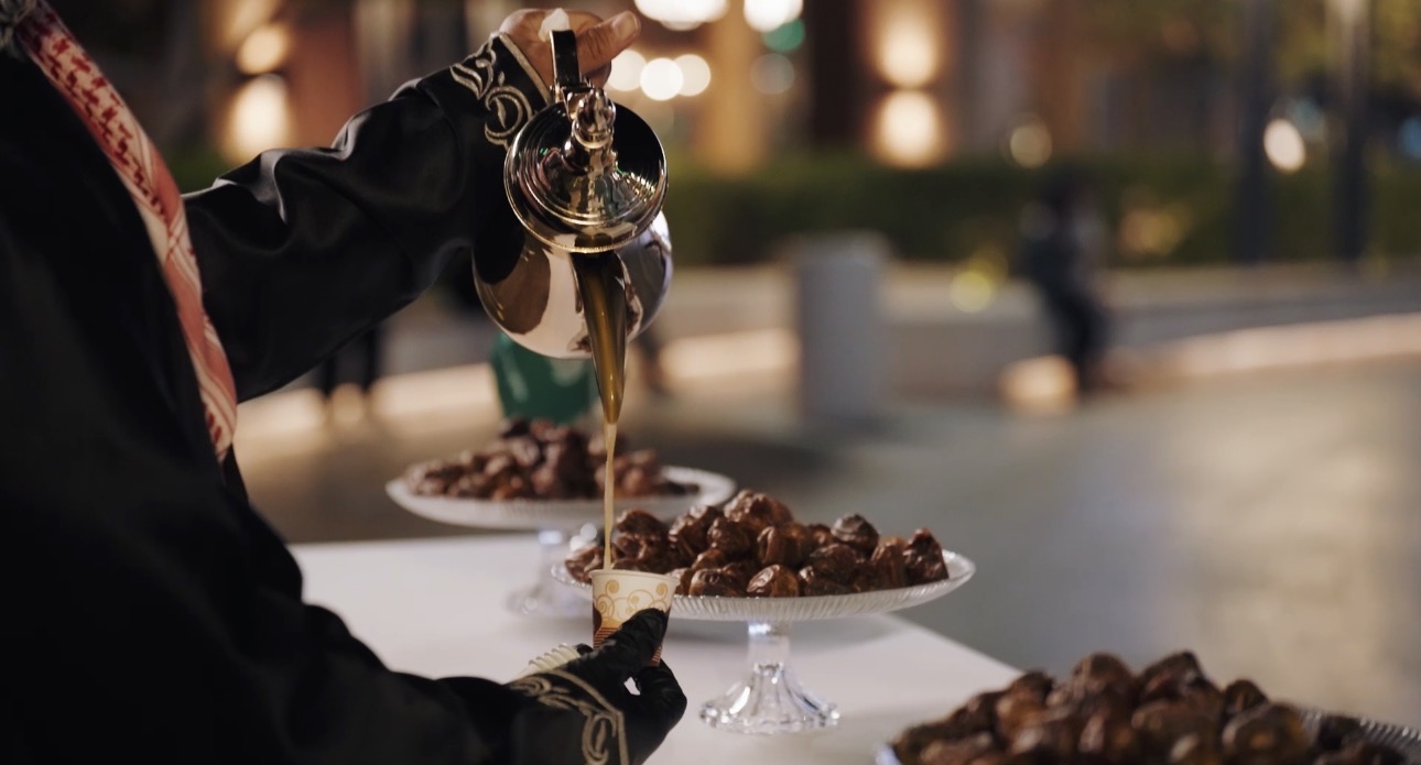 خلفية حفلات الافتتاح والتدشين