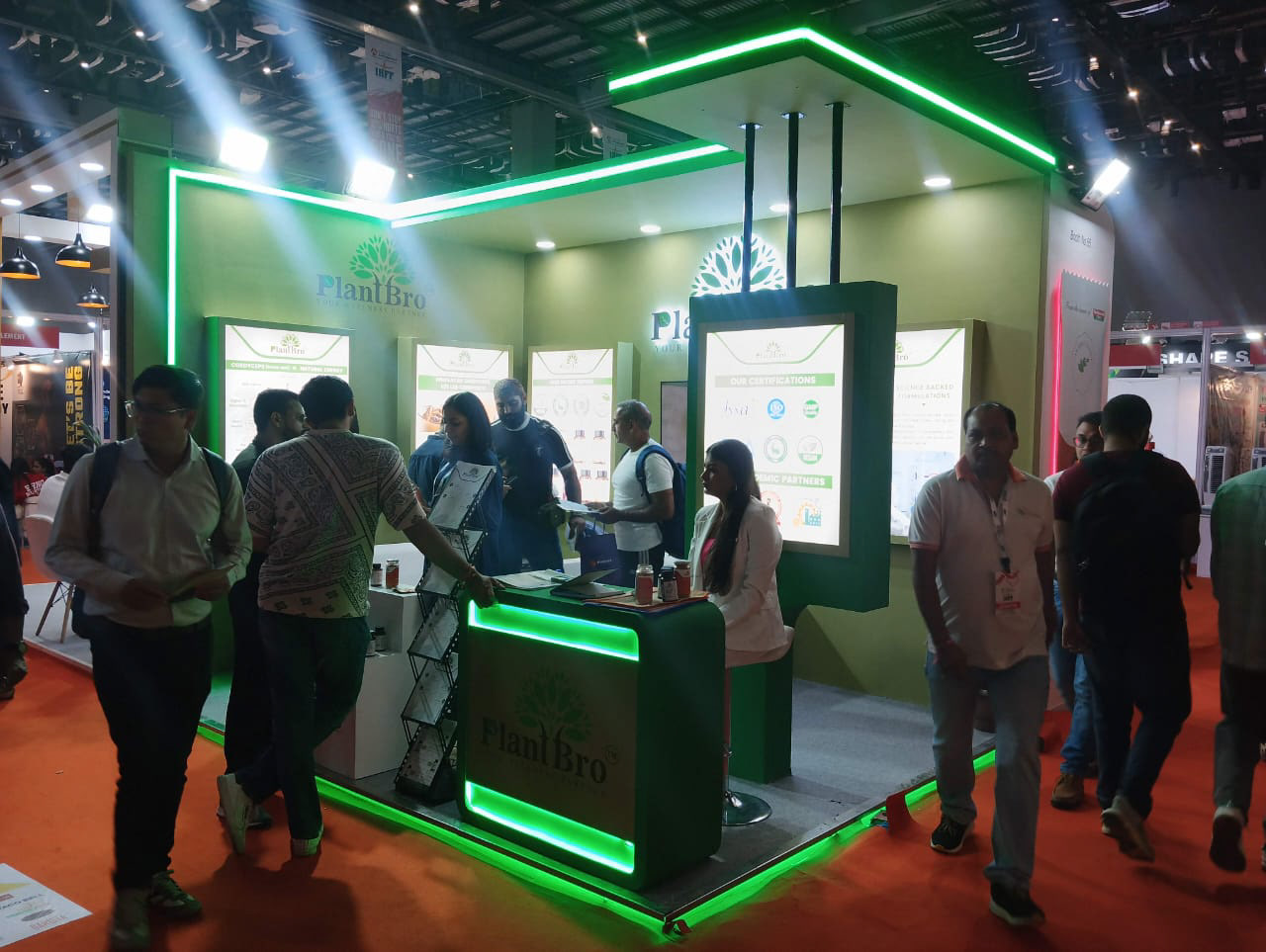 Tech Booth In Event Space FFDX4 | Premium 3D Exhibition & Event Design