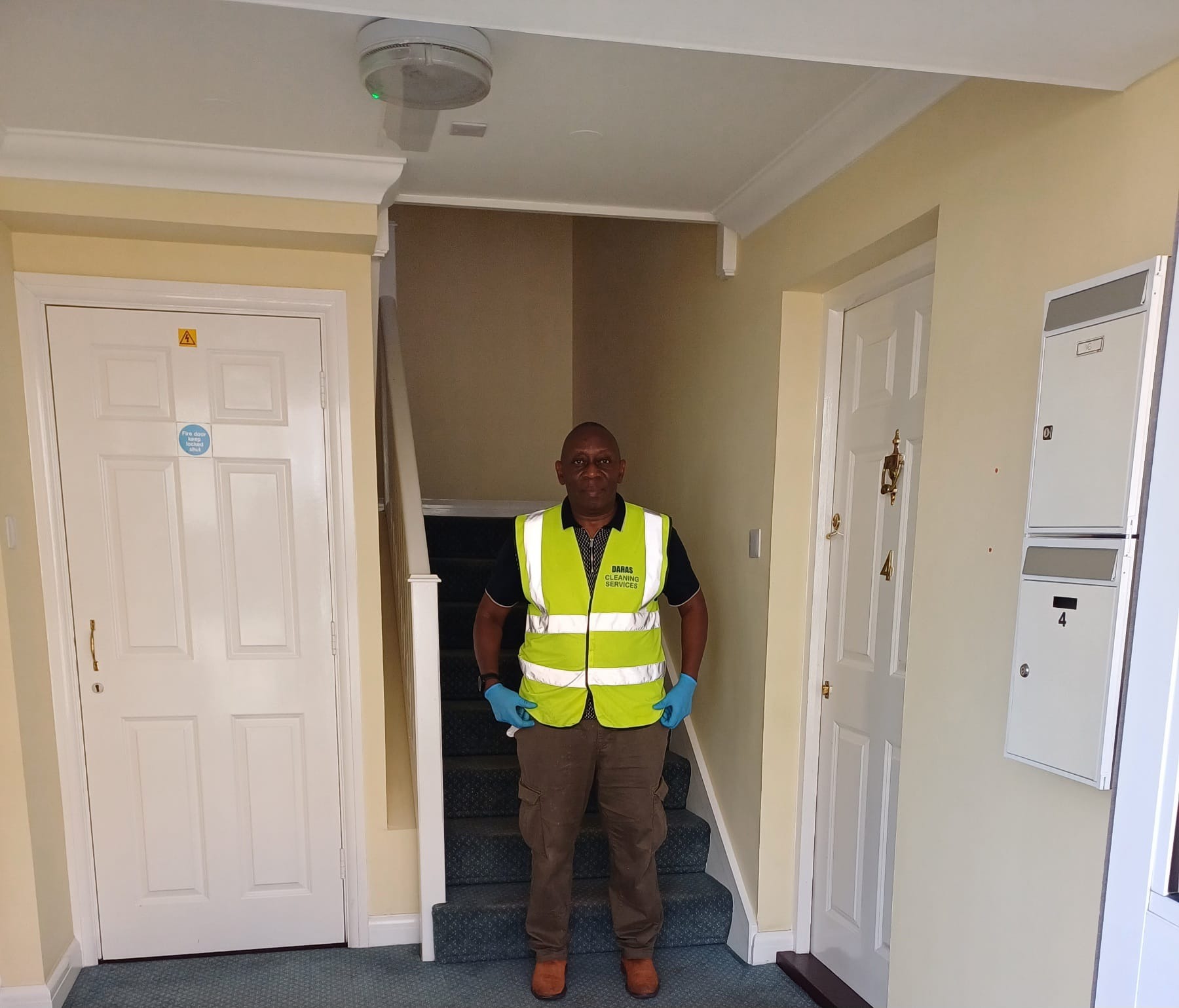 Daras Cleaning Operative